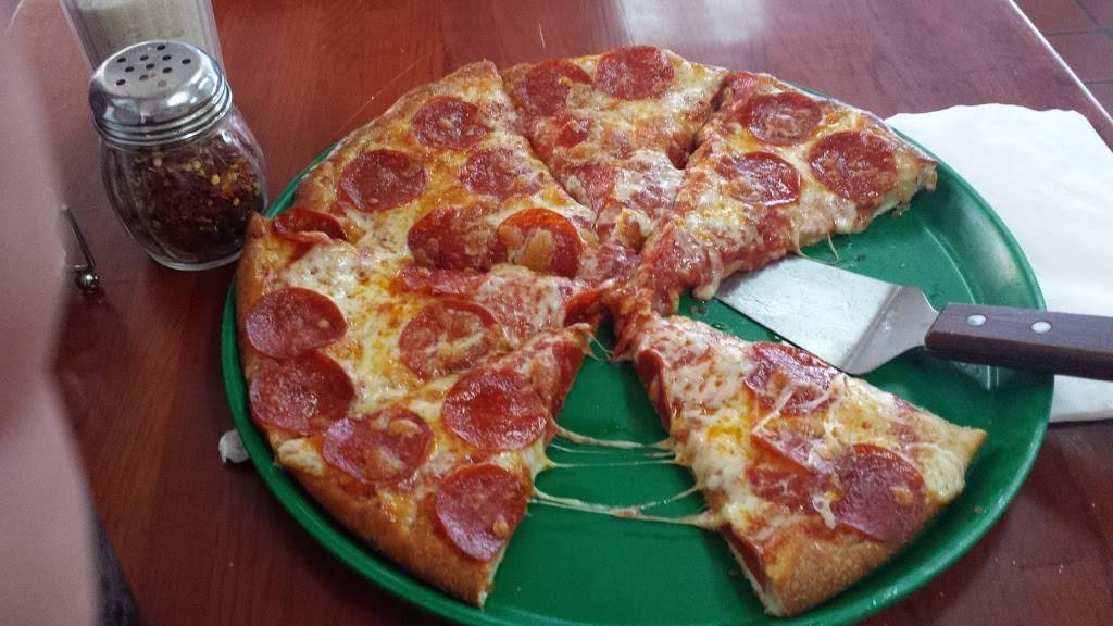 Mama Nois Pizza | restaurant | 1007 N Main St, Norwood, NC 28128, USA | 7044740159 OR +1 704-474-0159