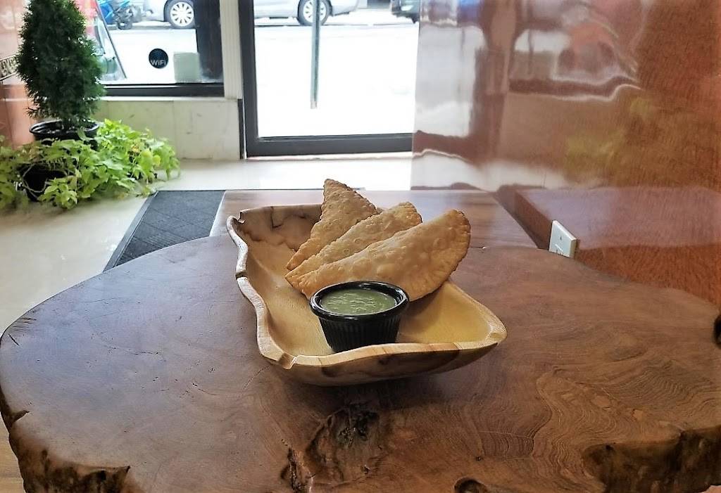 La CuCa | cafe | 102-11 43rd Avenue, Corona, NY 11368, USA | 7186852015 OR +1 718-685-2015