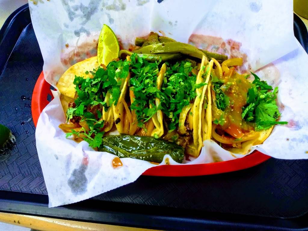 Speedy Burrito | restaurant | 307 W Main St, Lebanon, TN 37087, USA | 6157844071 OR +1 615-784-4071