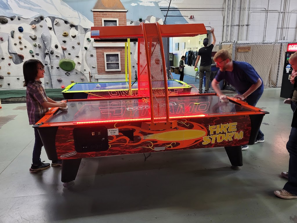 Flag Tag AZ | restaurant | 1801 W Rte 66 #102, Flagstaff, AZ 86001, USA | 9287079824 OR +1 928-707-9824