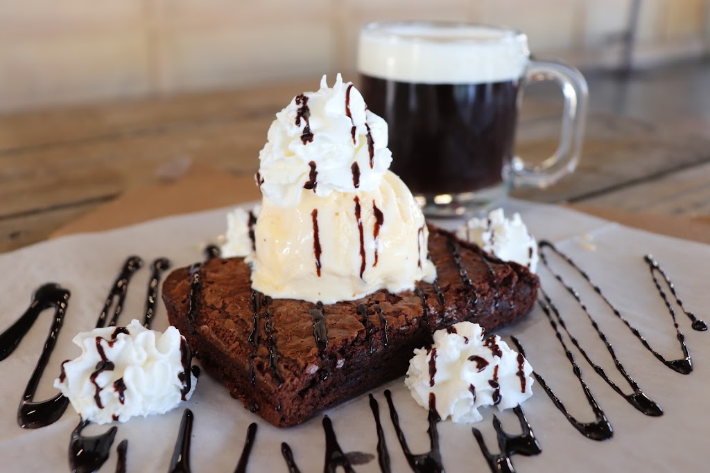 The Montgomery Grove | restaurant | 22016 Eva St, Montgomery, TX 77356, USA | 8324181088 OR +1 832-418-1088