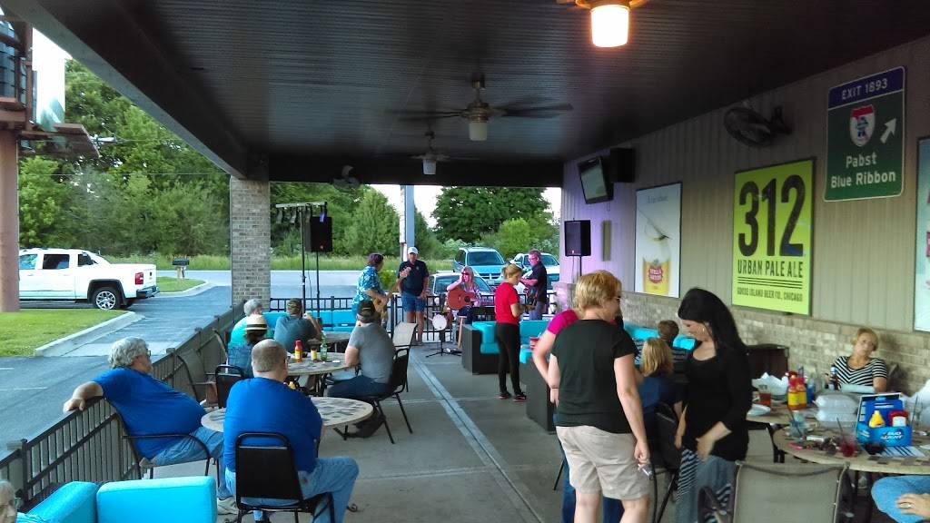 Sliderz Bar & Grill | restaurant | 5995 East, US-36, Decatur, IL 62521, USA | 2178649227 OR +1 217-864-9227