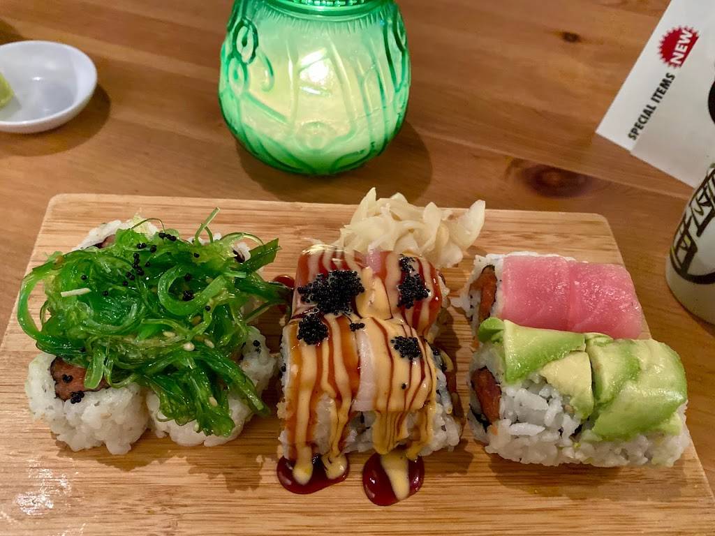 Gorilla Sushi Bar on Clark | restaurant | 4617 N Clark St, Chicago, IL 60640, USA | 7737283333 OR +1 773-728-3333