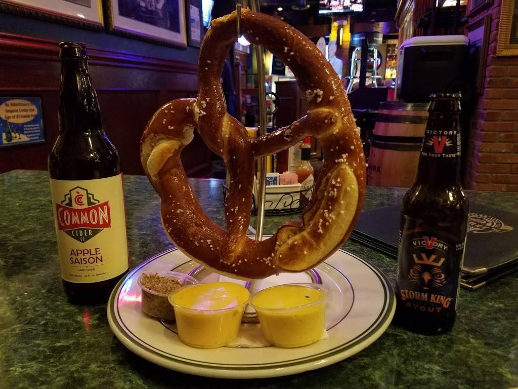 Steiners Nevada Style Pub | restaurant | 1750 N Buffalo Dr Ste 115, Las Vegas, NV 89128, USA | 7023048084 OR +1 702-304-8084