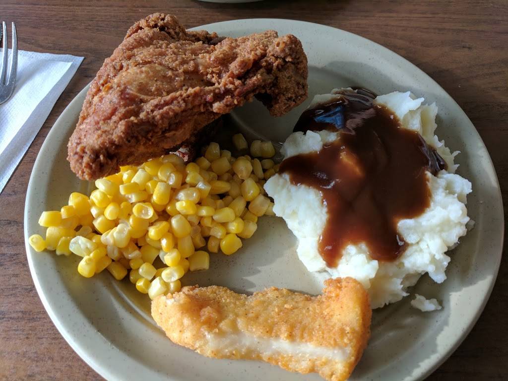 Emmas Family Restaurant | restaurant | 82 Paradise St, Manchester, TN 37355, USA | 9317234701 OR +1 931-723-4701