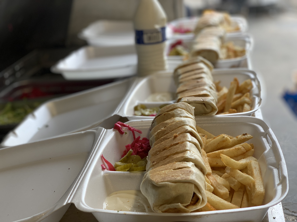 BEEEZZZ DONER & KEBAP | restaurant | 7919 Westheimer Rd, Houston, TX 77063, USA | 2817401898 OR +1 281-740-1898