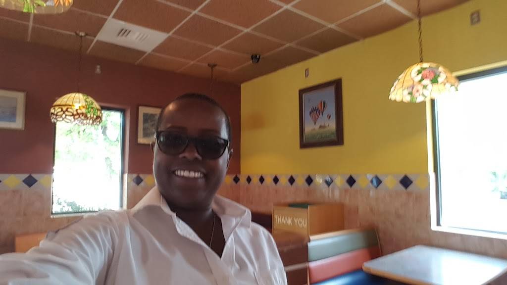 Pepes Mexican Restaurant | restaurant | 1901 W 79th St, Chicago, IL 60620, USA | 7732241108 OR +1 773-224-1108