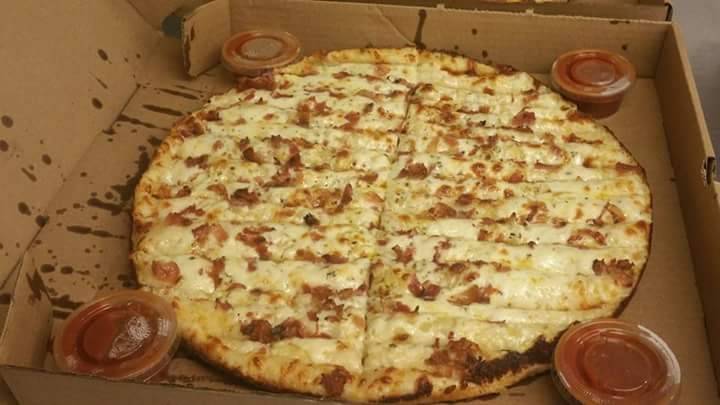 D & Js Pizza Parlor | restaurant | 112 E Church St, Barnesville, OH 43713, USA | 7404254211 OR +1 740-425-4211