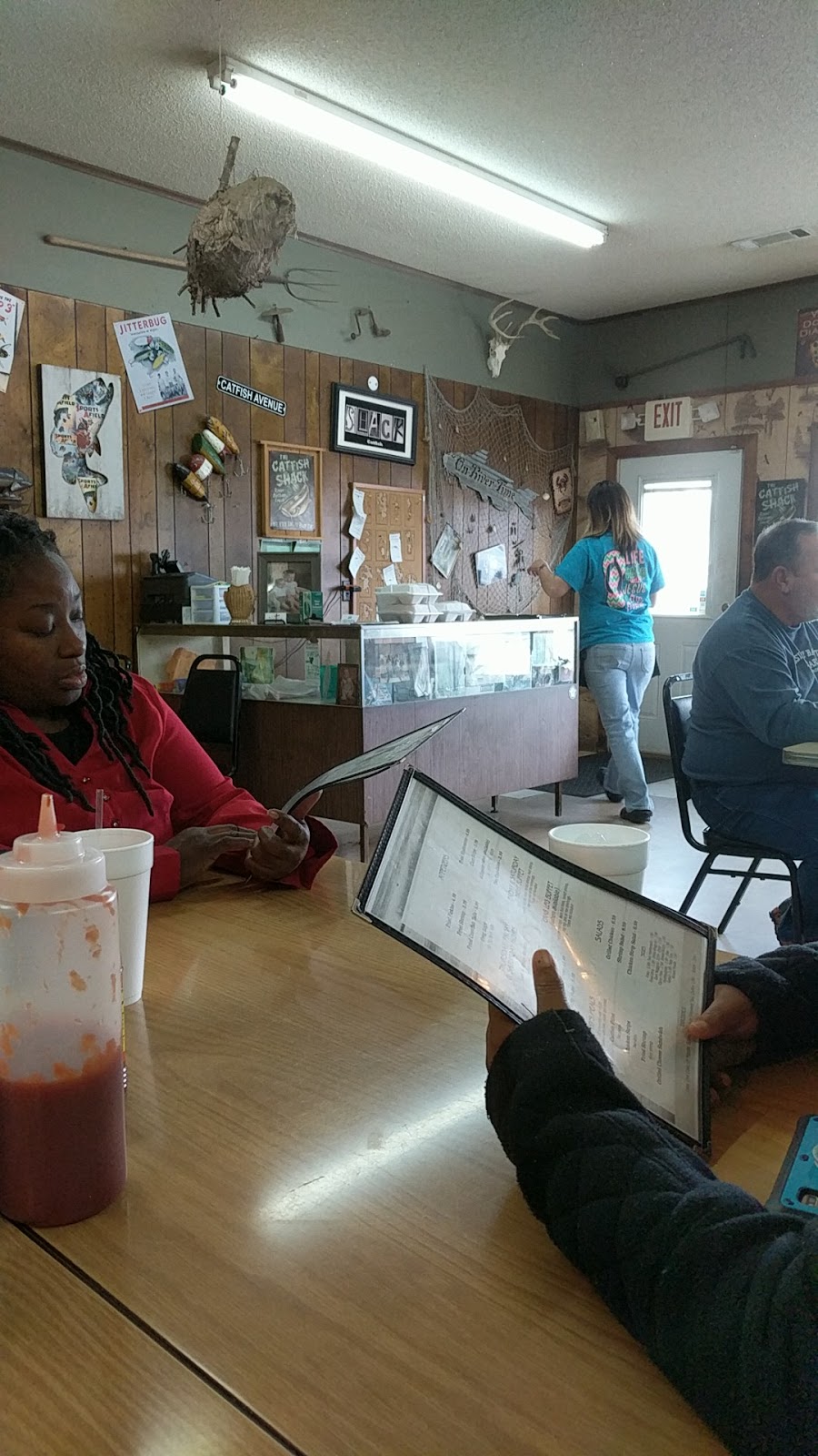 Catfish Shack | restaurant | 306 S Whitehead Dr, DeWitt, AR 72042, USA | 8709468057 OR +1 870-946-8057