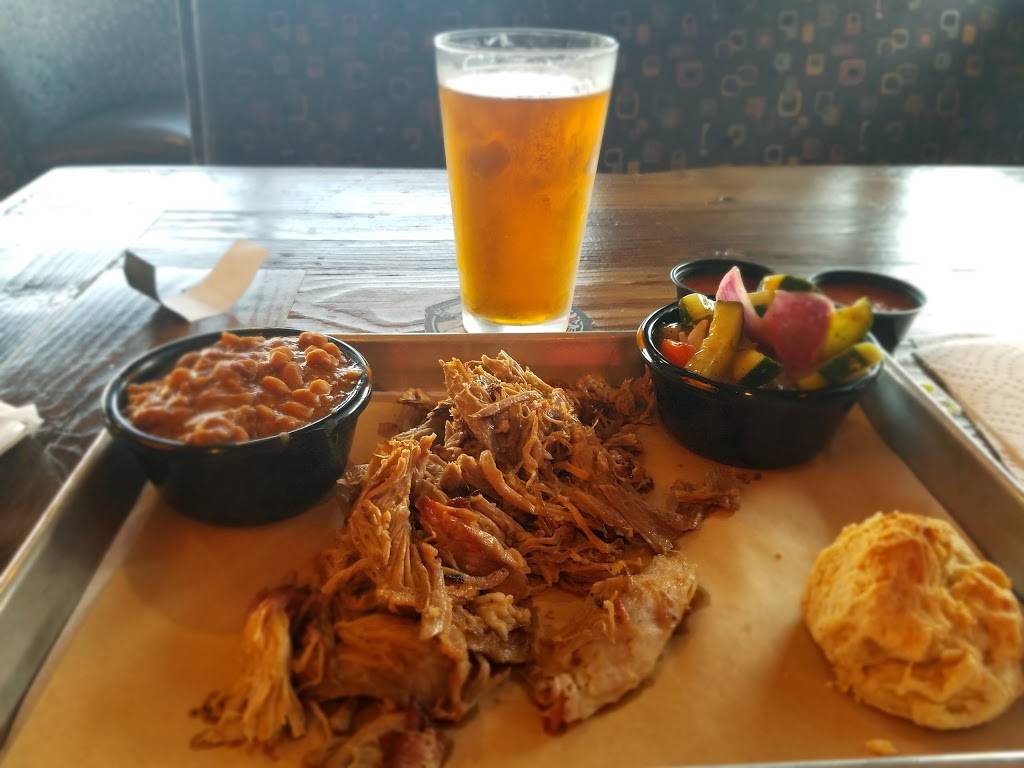 BTs Southern BBQ | restaurant | 7845 Highlands Village Pl C101, San Diego, CA 92129, USA | 8584843952 OR +1 858-484-3952