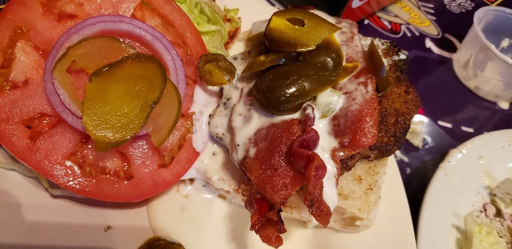 Coaches Corner Sports Bar & Grill | restaurant | 203 Orline St, Wetumpka, AL 36092, USA | 3345143410 OR +1 334-514-3410