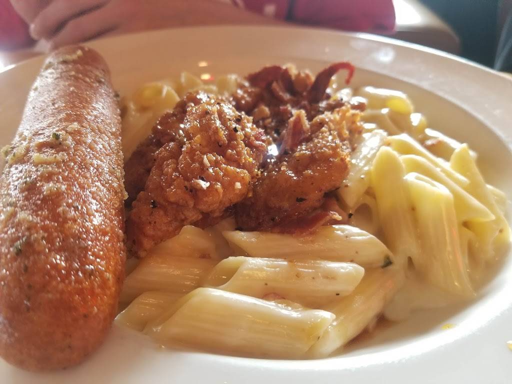 Applebees Grill + Bar | restaurant | 2200 N, OH-53, Fremont, OH 43420, USA | 4193550549 OR +1 419-355-0549