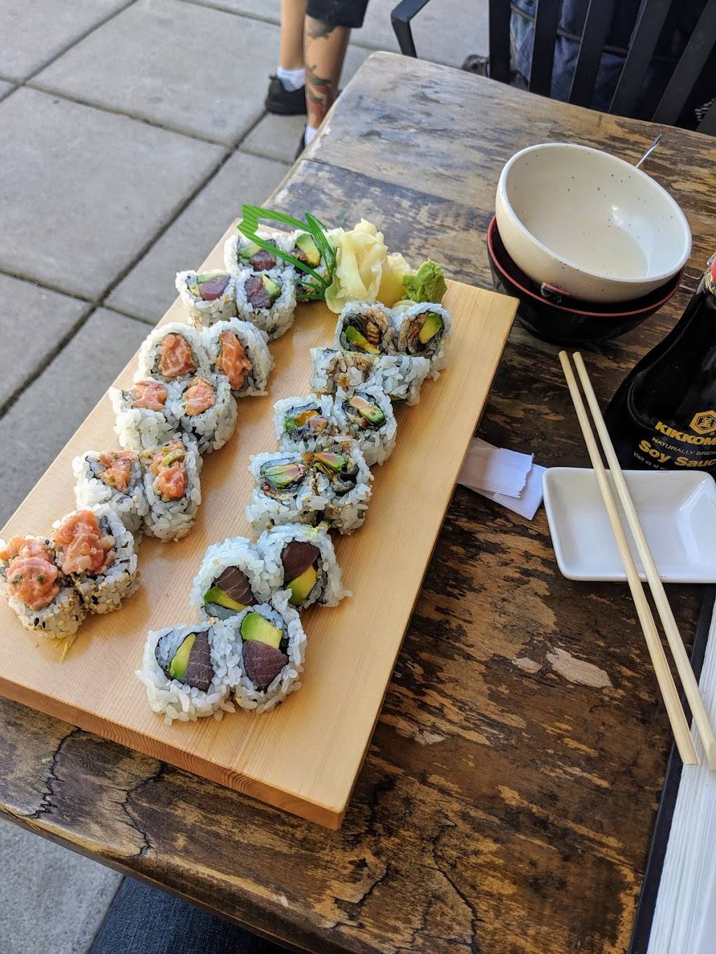 Hana Japanese Bistro | restaurant | 1148 W Dillon Rd, Louisville, CO 80027, USA | 7203288826 OR +1 720-328-8826