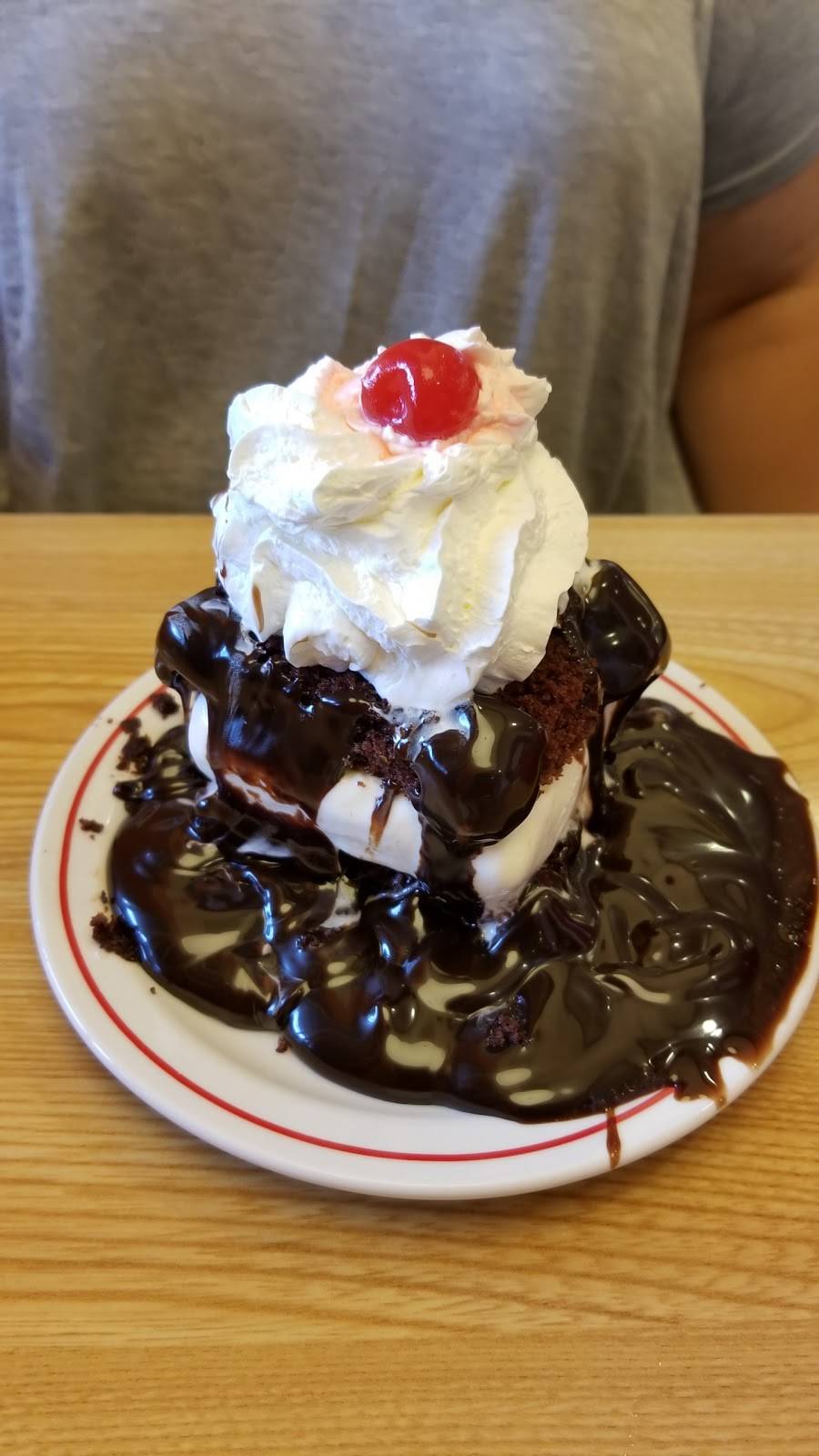 Frischs Big Boy | restaurant | 5570 Liberty Fairfield Rd, Hamilton, OH 45011, USA | 5137371209 OR +1 513-737-1209