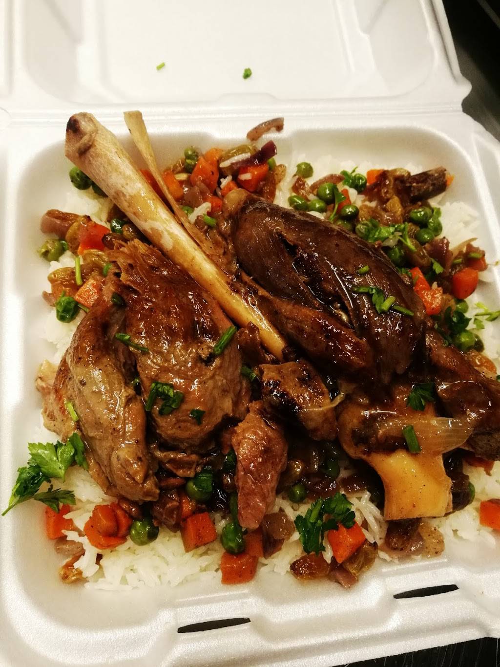 Zem Zem Mediterranean Restaurant | restaurant | 2075 S Willow St, Manchester, NH 03103, USA | 6039322881 OR +1 603-932-2881