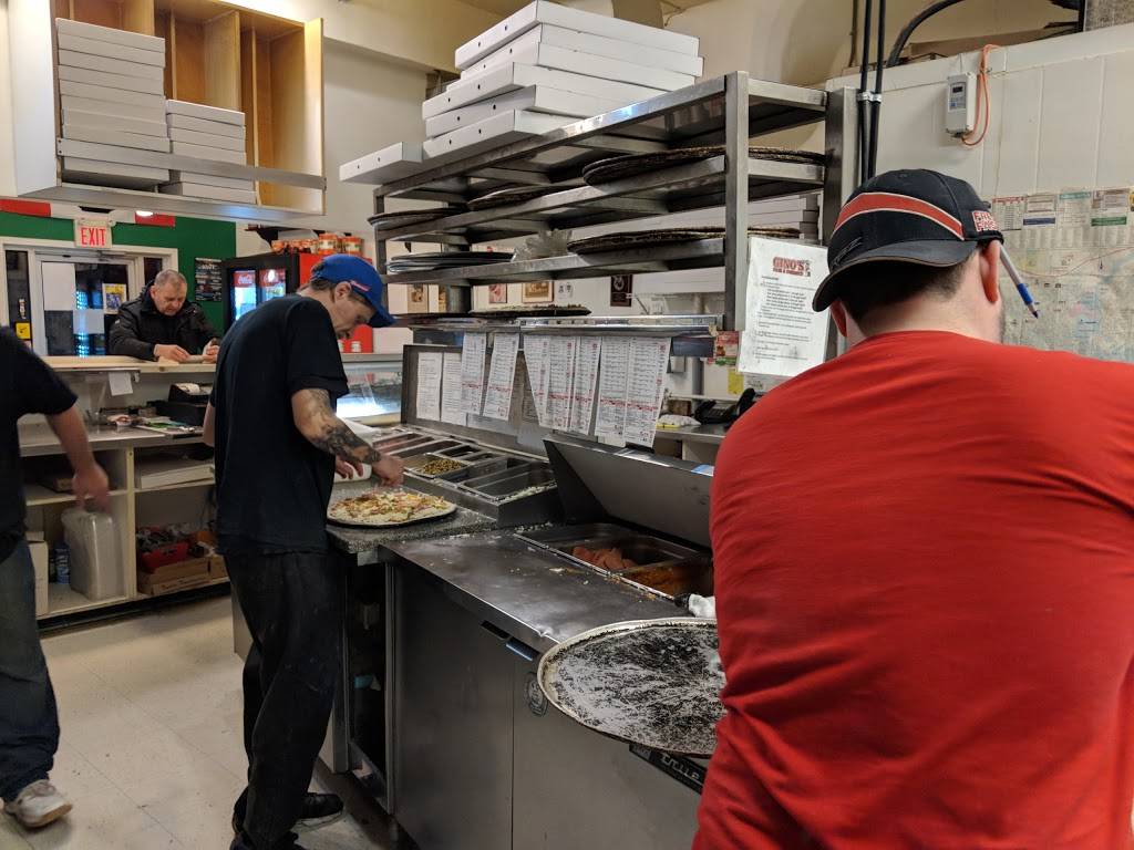 Ginos | restaurant | 6 Speers Blvd, Amherstview, ON K7N 1Z6, Canada | 6133892929 OR +1 613-389-2929