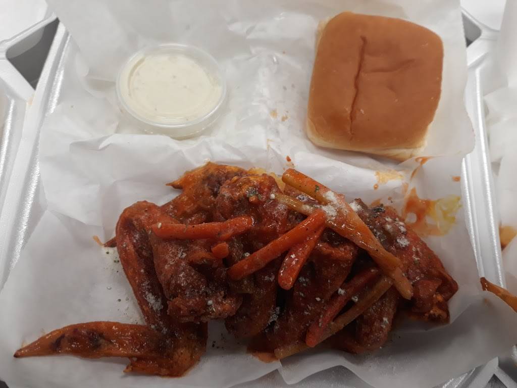 Raybos Wings & Things | restaurant | 929 Porter St, Memphis, TN 38126, USA | 9014408089 OR +1 901-440-8089