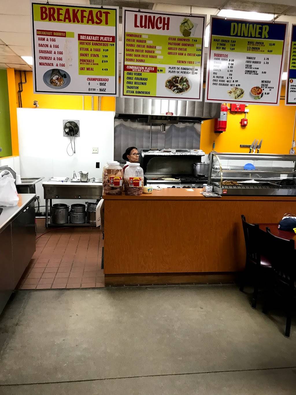 Day & Night Market | restaurant | 1047 Mettler Frontage Rd W, Bakersfield, CA 93313, USA | 6618582979 OR +1 661-858-2979