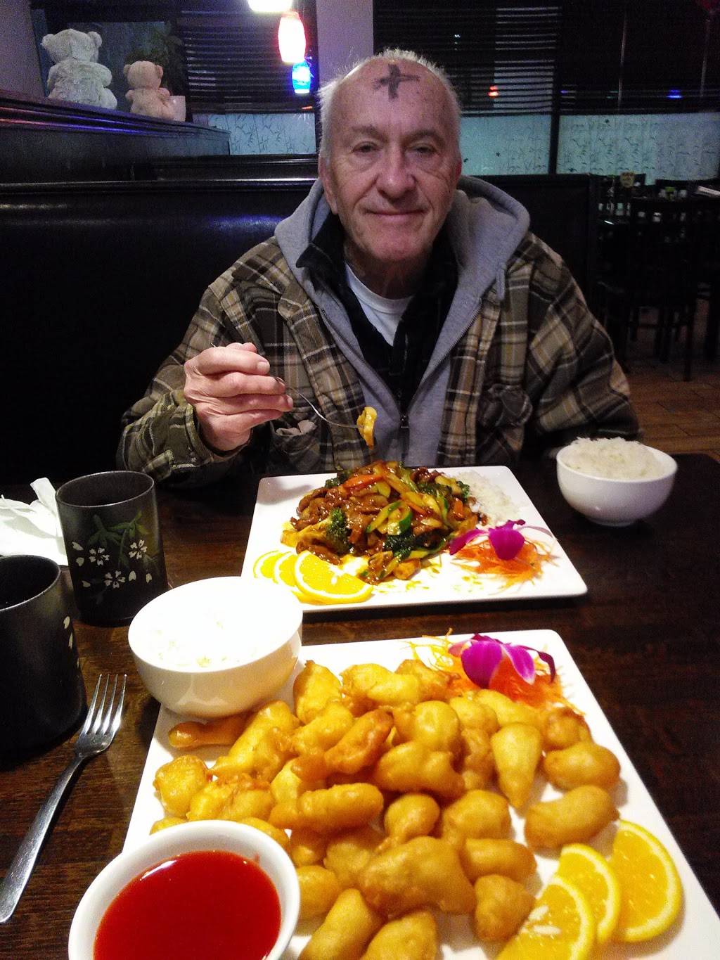 Ichiban Sushi and Chinese Bistro | restaurant | 30763 Milford Rd, New Hudson, MI 48165, USA | 2484462666 OR +1 248-446-2666