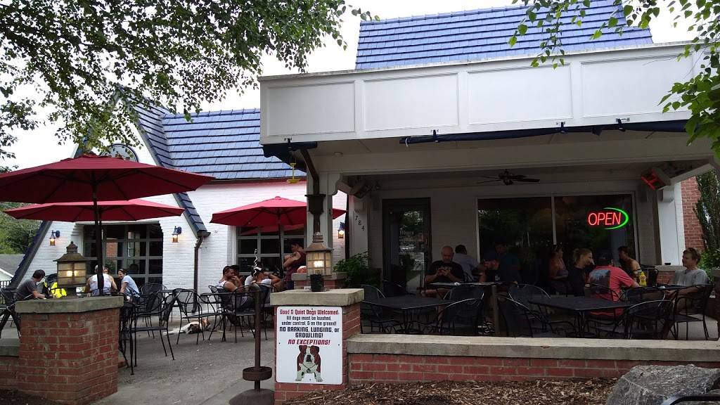 Universal Joint | restaurant | 784 Haywood Rd, Asheville, NC 28806, USA | 8285057262 OR +1 828-505-7262