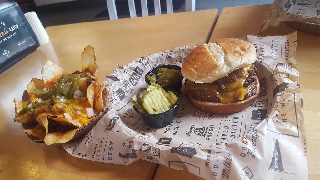 Wayback Burgers | restaurant | 71 Newtown Rd, Danbury, CT 06810, USA | 2039173987 OR +1 203-917-3987
