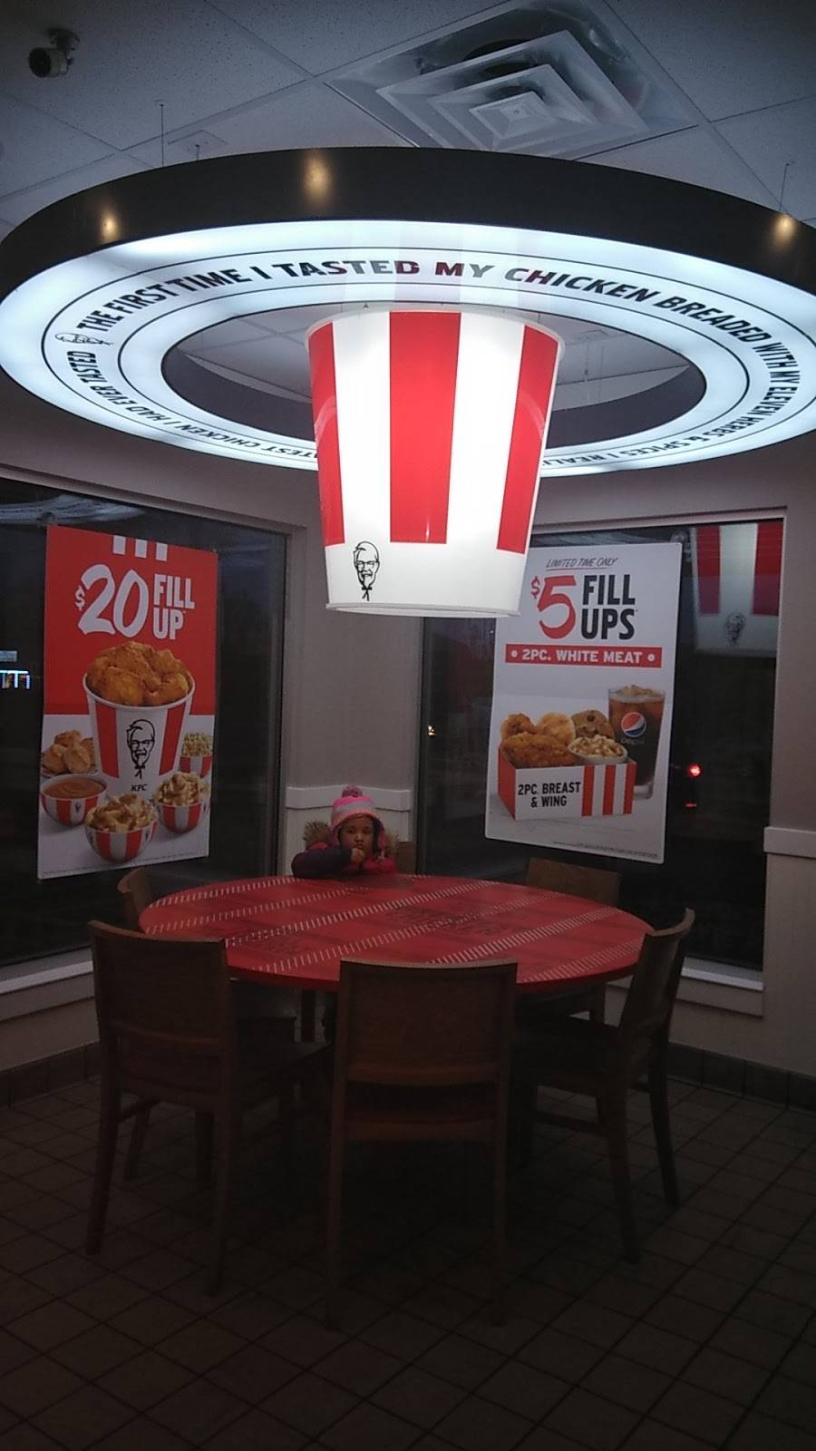 KFC | restaurant | 8939 W Seven Mile Rd, Detroit, MI 48221, USA | 3138644050 OR +1 313-864-4050