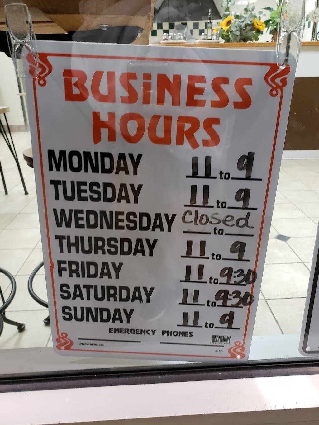 Gio’s Pizzeria | restaurant | 18285 Collier Ave Suite H, Lake Elsinore, CA 92530, USA | 9512452876 OR +1 951-245-2876