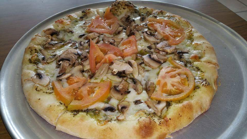 Selvinos Pizza | meal delivery | 5711 Bowden Rd #7, Jacksonville, FL 32216, USA | 9047397900 OR +1 904-739-7900