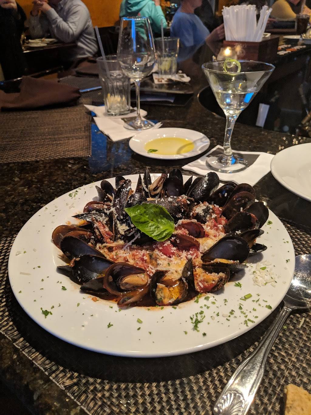 Franks Gourmet Grille | restaurant | 56 Whitehall Ave, Mystic, CT 06355, USA | 8604154666 OR +1 860-415-4666