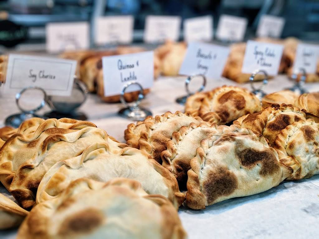 World Empanadas | restaurant | 1206 W Magnolia Blvd, Burbank, CA 91506, USA | 8185614999 OR +1 818-561-4999