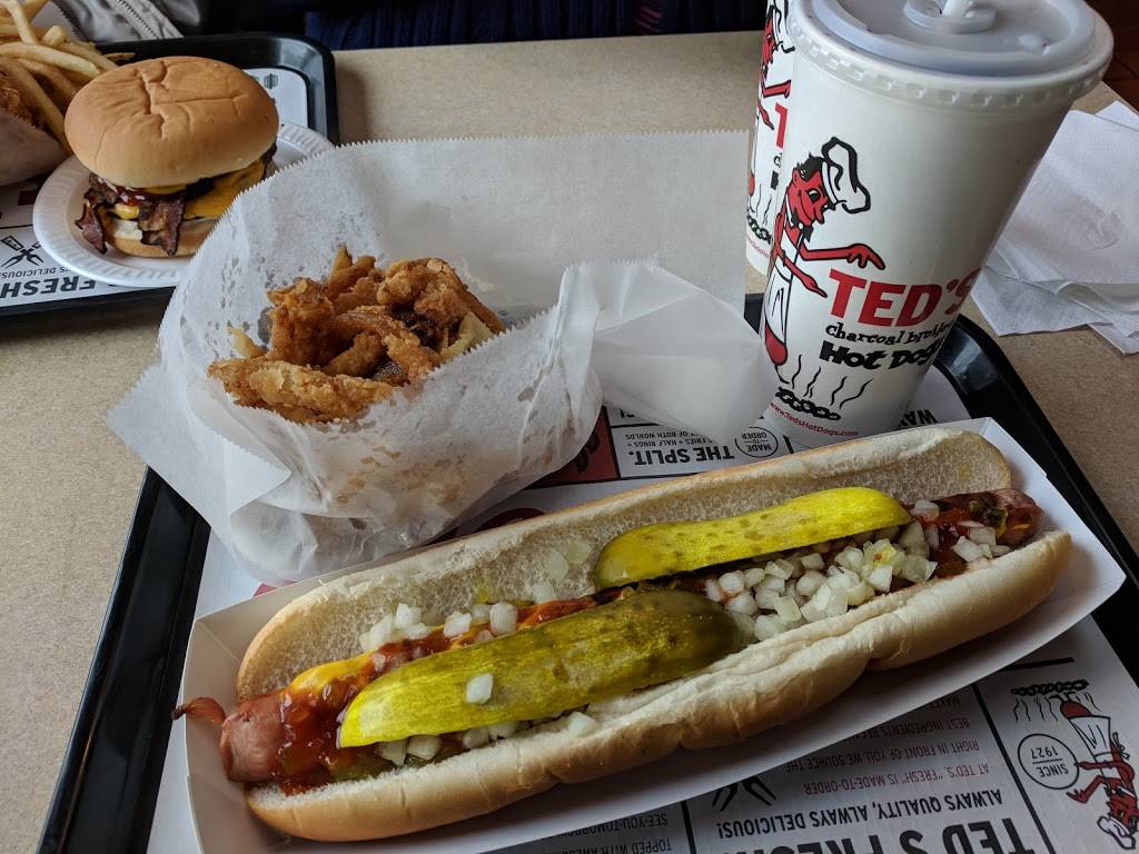 Teds Hot Dogs | restaurant | 2312 Sheridan Dr, Tonawanda, NY 14150, USA | 7168346287 OR +1 716-834-6287