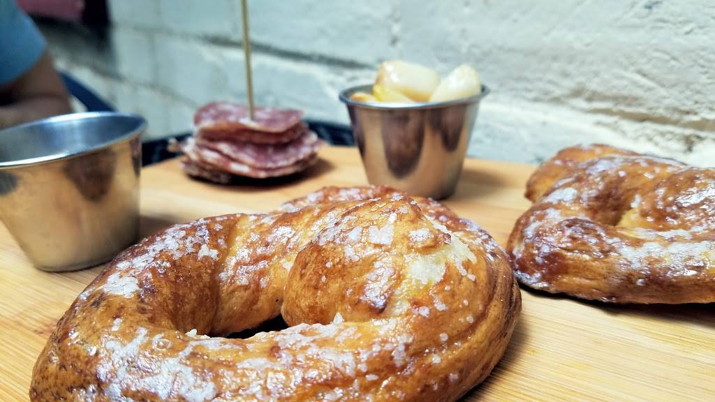 Swirl | restaurant | 717 Manitou Ave, Manitou Springs, CO 80829, USA | 7196852294 OR +1 719-685-2294