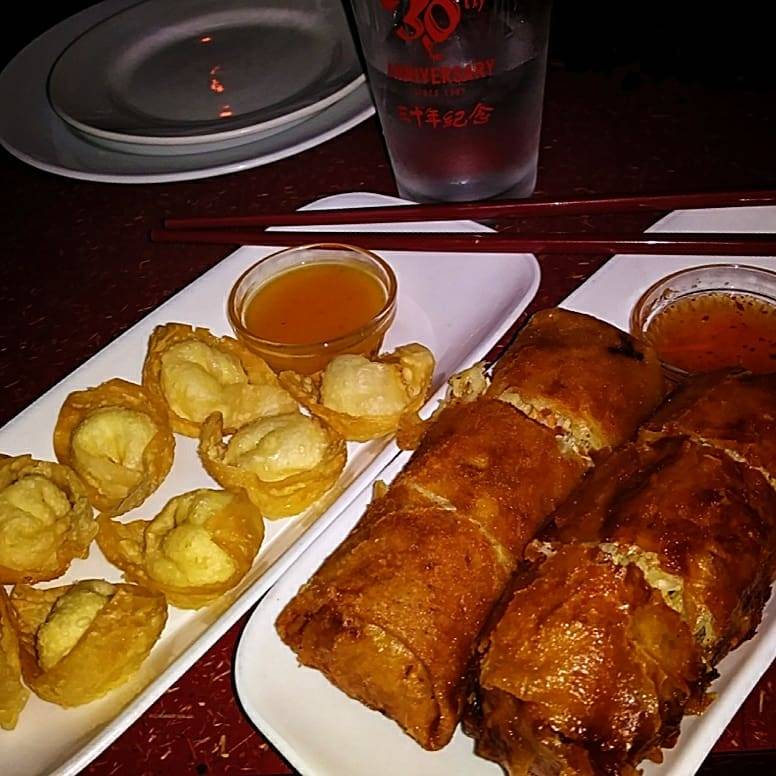 Rainbow Chinese Restaurant and Bar | restaurant | 2739 Nicollet Ave, Minneapolis, MN 55408, USA | 6128707084 OR +1 612-870-7084