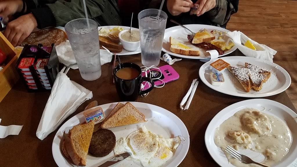 Janices Diner | restaurant | 2765 Cosby Hwy, Cosby, TN 37722, USA | 4236135515 OR +1 423-613-5515