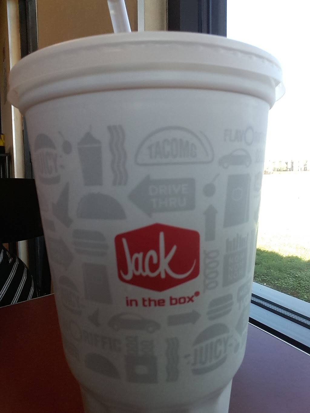 Jack in the Box | restaurant | 8302 W Lynwood St, Tolleson, AZ 85353, USA | 6239366259 OR +1 623-936-6259
