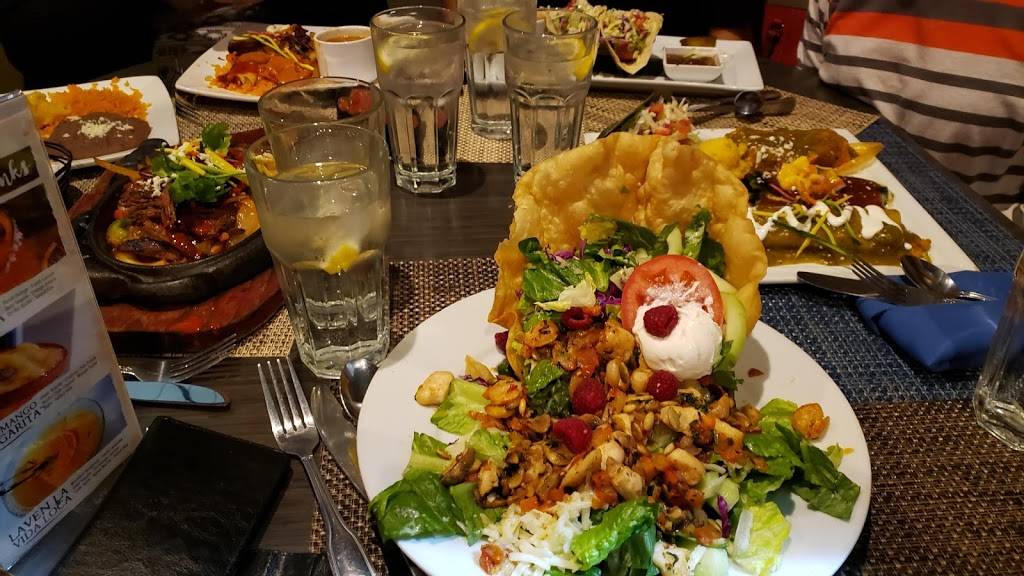 Blue Agave | restaurant | 18601 Yorba Linda Blvd, Yorba Linda, CA 92886, USA | 7149705095 OR +1 714-970-5095