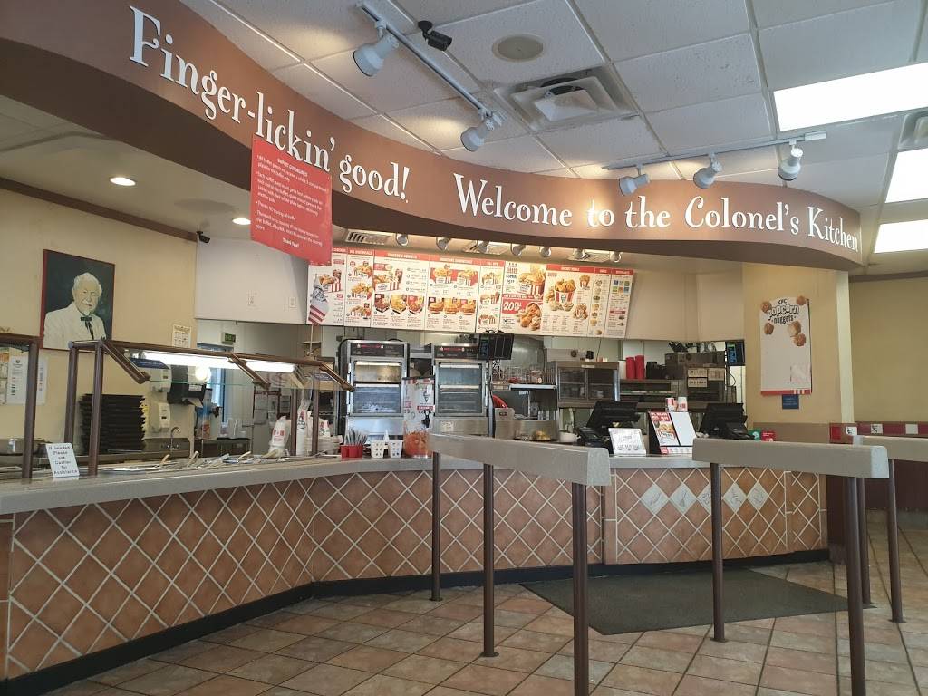 KFC | restaurant | 12250 S Cleveland Ave, Fort Myers, FL 33907, USA | 2399361020 OR +1 239-936-1020