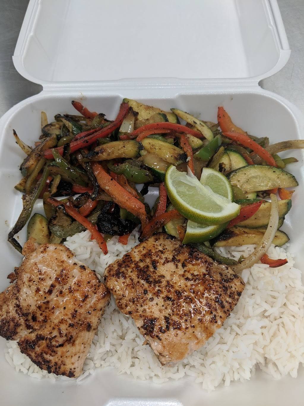 Papa Hills Fish Grill | restaurant | 2850 S Chester Ave Ste D, Bakersfield, CA 93304, USA | 6615649083 OR +1 661-564-9083