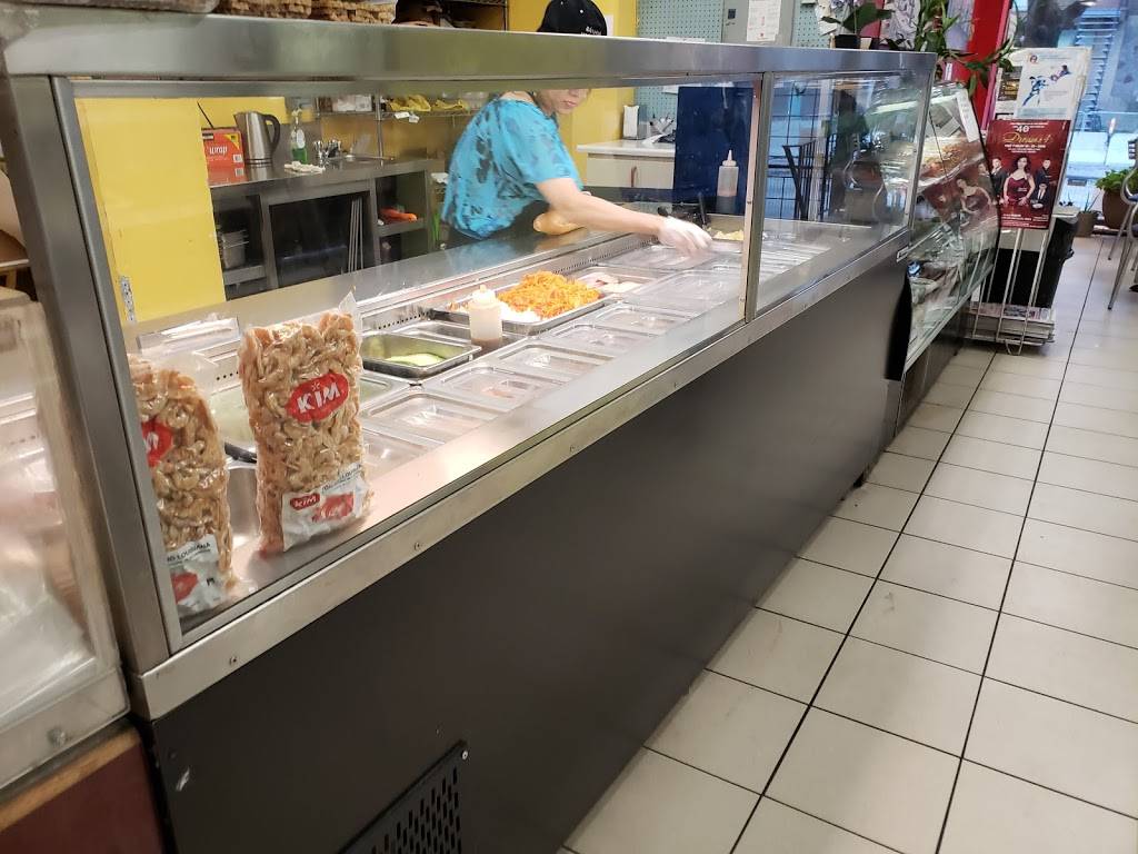 Hoang Oanh Sandwich Vietnamien | meal takeaway | 7178 Rue Saint-Denis, Montréal, QC H2R 2E2, Canada | 5142718668 OR +1 514-271-8668