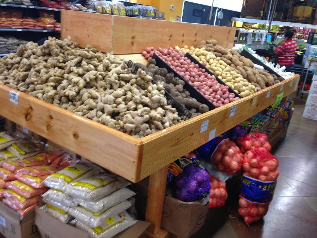 Ranis World Foods | restaurant | 16711 Hollister St, Houston, TX 77066, USA | 2814408080 OR +1 281-440-8080