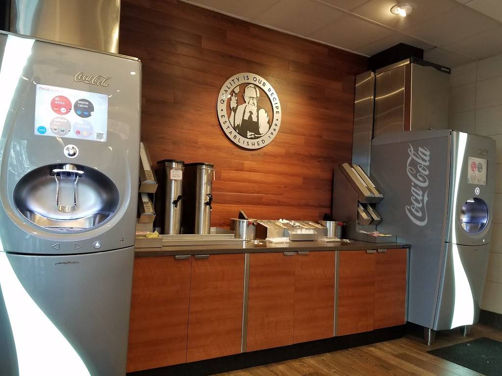 Wendys | restaurant | 11734 E Colonial Dr, Orlando, FL 32817, USA | 4072738523 OR +1 407-273-8523