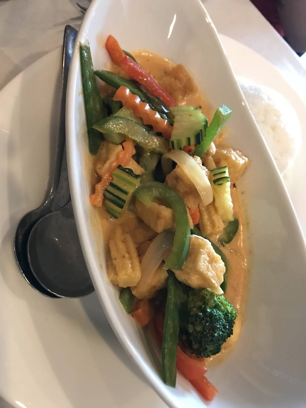 Orchid Thai Cusine | restaurant | 1210 South International Pkwy Suite 162, Lake Mary, FL 32746, USA | 4078782988 OR +1 407-878-2988