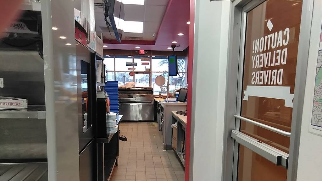 Dominos Pizza | meal delivery | 552 W Layton Ave, Milwaukee, WI 53207, USA | 4145334000 OR +1 414-533-4000