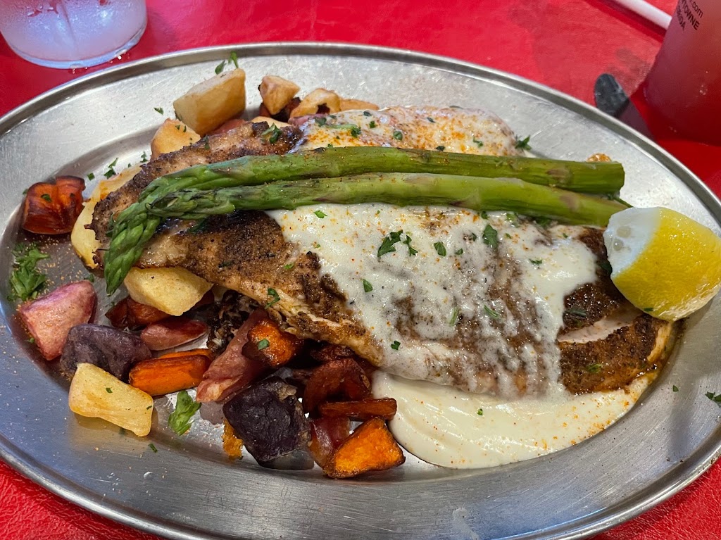 Poppys Crazy Lobster Destin | restaurant | 138 Fishermans Cove, Miramar Beach, FL 32550, USA | 8503511996 OR +1 850-351-1996