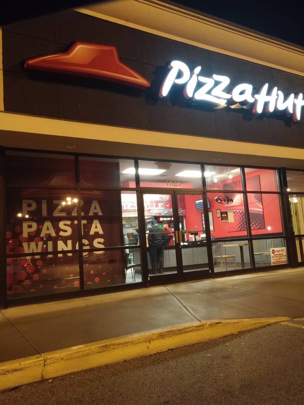 Pizza Hut | restaurant | 1040 IN-229 Suite B, Batesville, IN 47006, USA | 8129335800 OR +1 812-933-5800