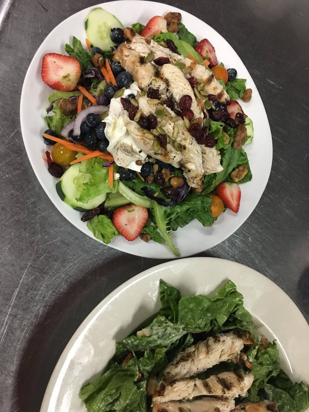 Slate Bar & Grille | restaurant | 899 Central St, Leominster, MA 01453, USA | 9785377775 OR +1 978-537-7775