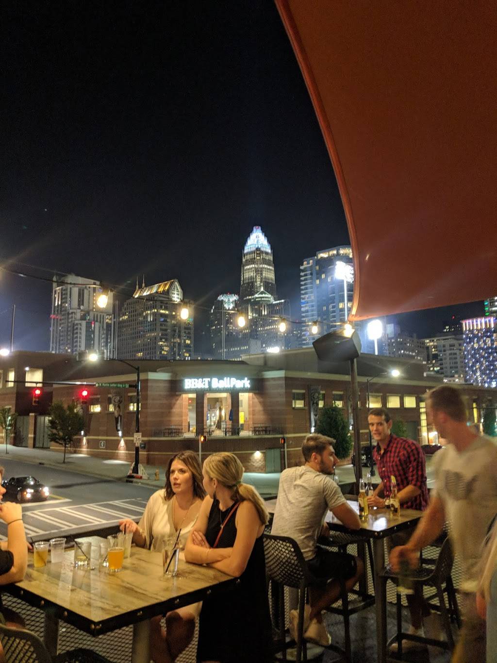 Graham St. Pub & Patio | restaurant | 400 S Graham St, Charlotte, NC 28202, USA | 9802189228 OR +1 980-218-9228