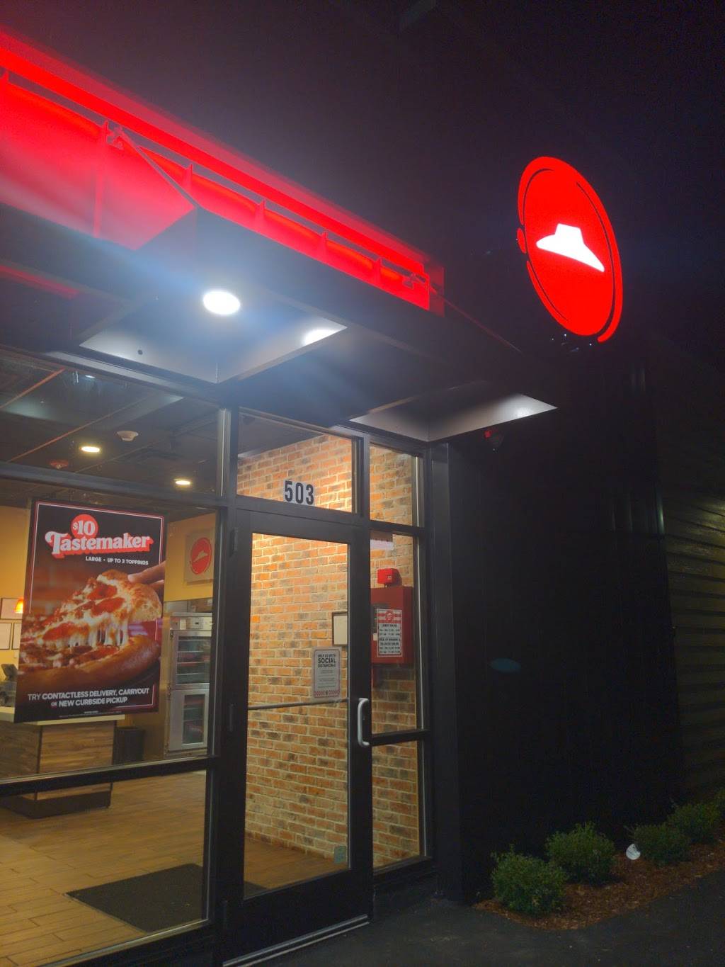 Pizza Hut | meal delivery | 503 Maple St, Manchester, NH 03104, USA | 6036234838 OR +1 603-623-4838