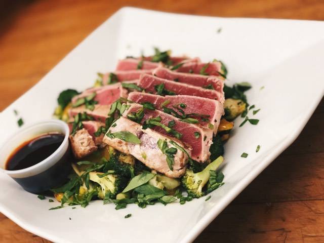 Cirivellos sports bar | restaurant | 1403, 4115 N Viking Way, Long Beach, CA 90808, USA | 5624210222 OR +1 562-421-0222