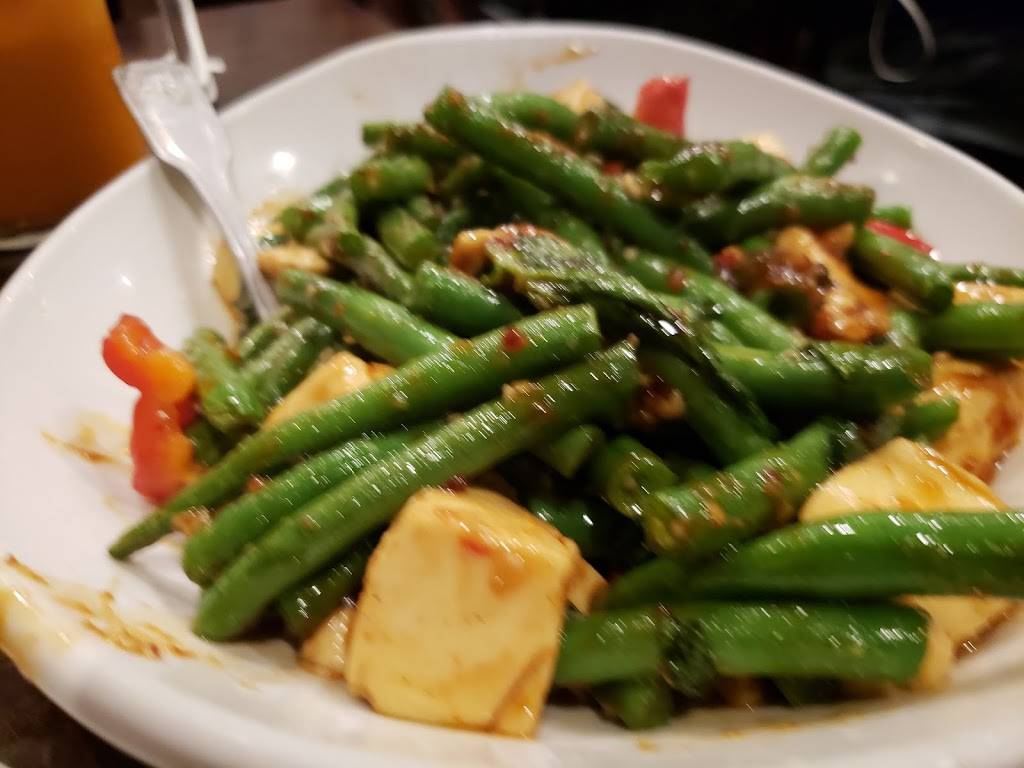 Phnom Penh House | restaurant | 1514 Webster St, Alameda, CA 94501, USA | 5108933825 OR +1 510-893-3825